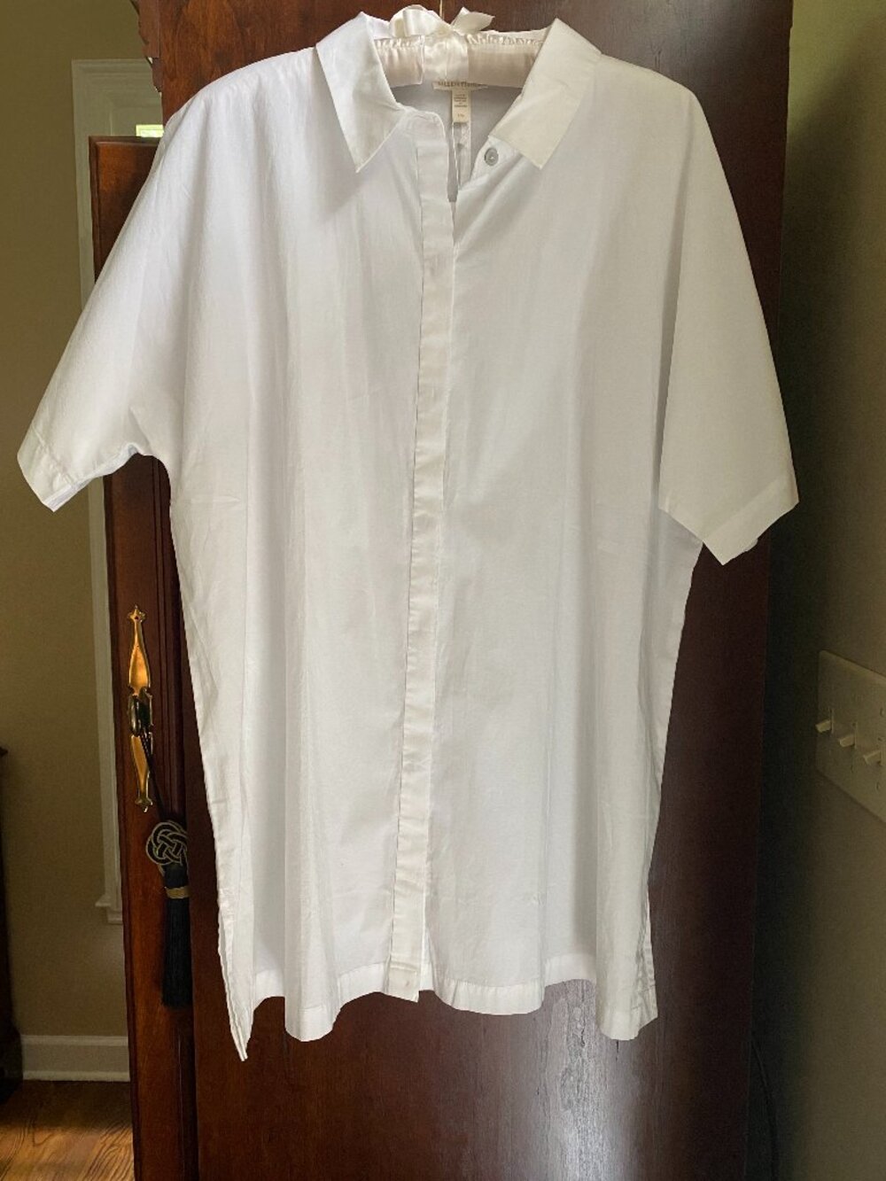 NWT Eileen Fisher White Classic Color Shirt with Hidden Buttons Size L